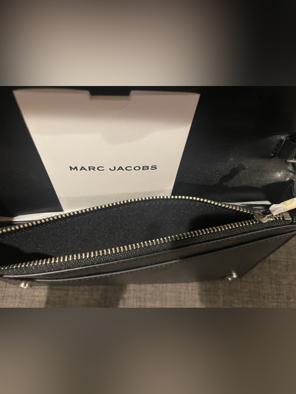 NWT Marc Jacobs Party Wallet in Black Leather with Silver Chain. Crisp! - Picture 7 of 7